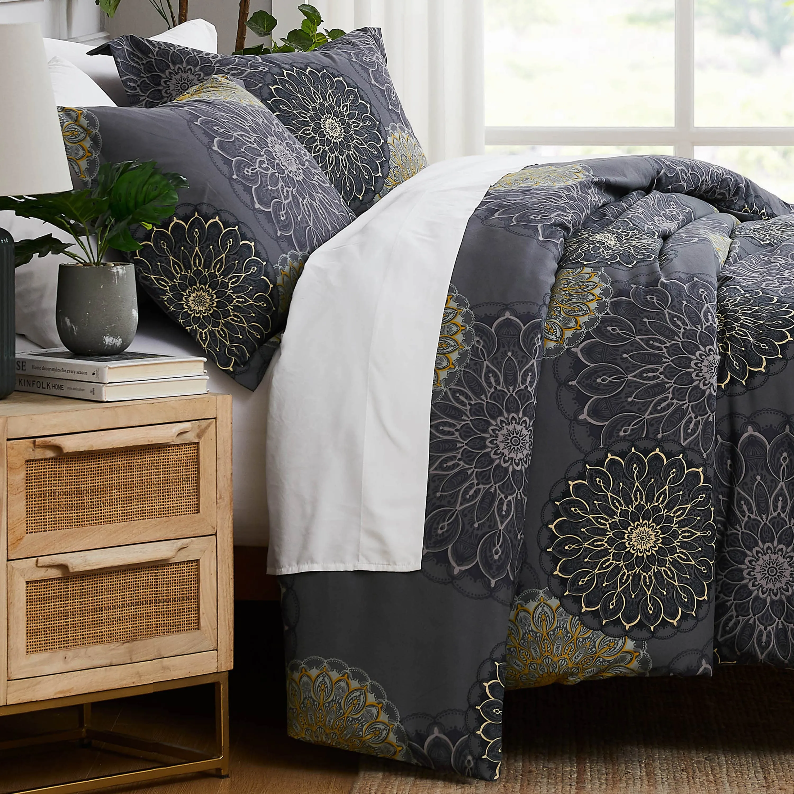 Midnight Floral Duvet Cover Set