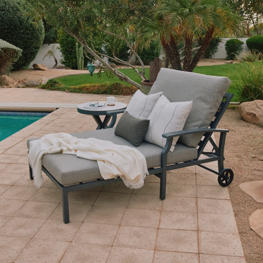 Rockport Cuddle Chaise